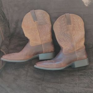 Ariat Men's cowboy boots